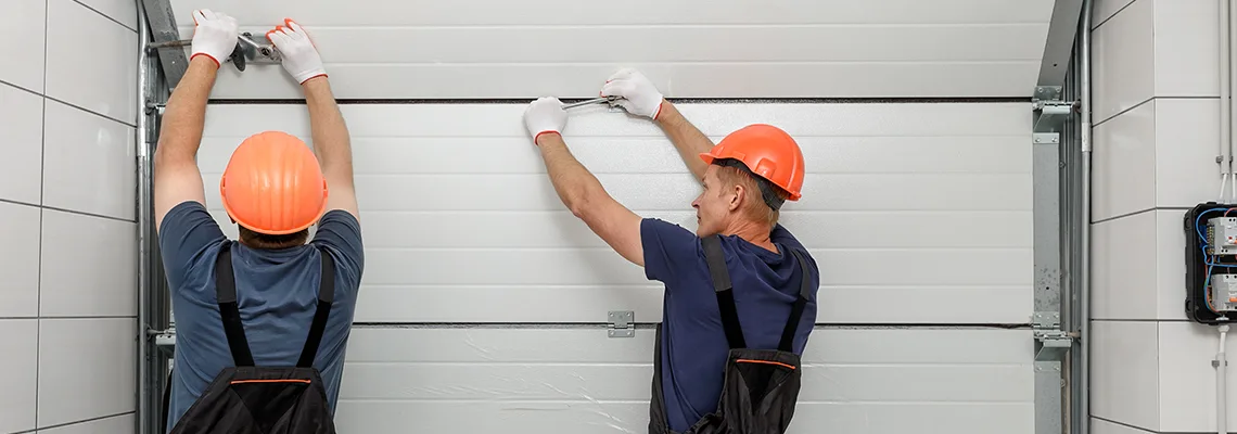 Driveway Garage Door Local Technicians in Palm Beach Gardens, Florida