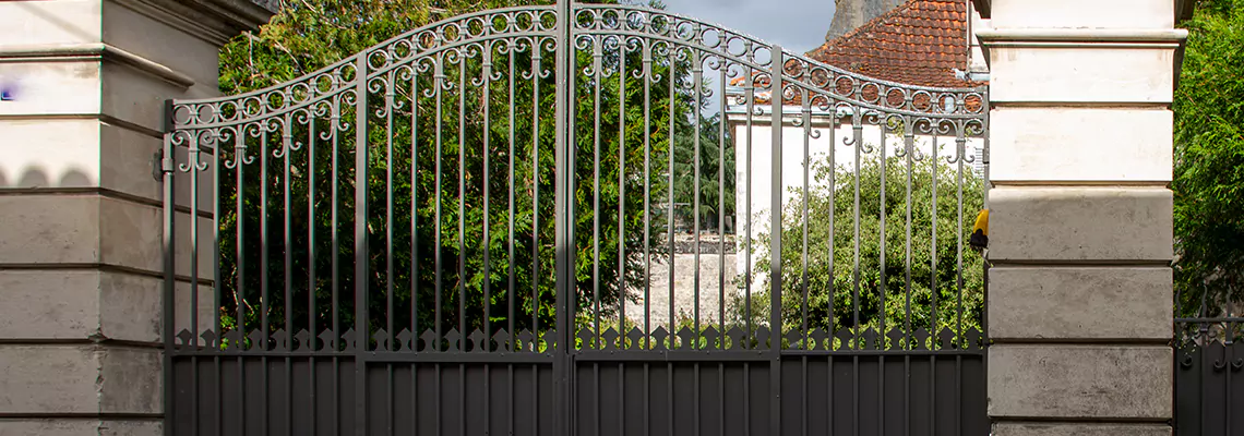 Wooden Swing Gate Repair in Palm Beach Gardens, FL