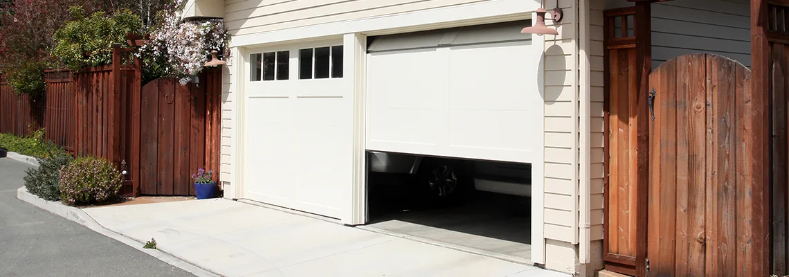 Garage Door Chain Won't Move in Palm Beach Gardens, Florida