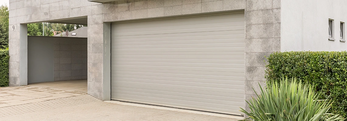 Automatic Overhead Garage Door Services in Palm Beach Gardens, Florida