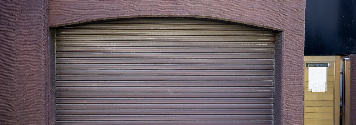 Fallen Garage Door Worn Rollers Replacement in Palm Beach Gardens, Florida